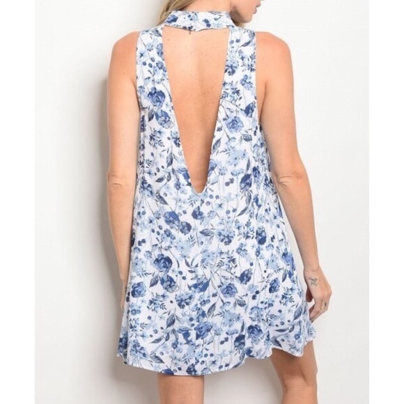 ⭐️TODAY ONLY SALE ⭐️Blue & White Floral Dress - Picture 1 of 2